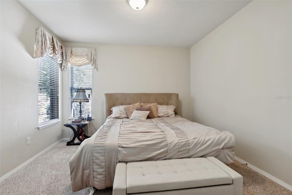 For Sale: $299,000 (2 beds, 2 baths, 1461 Square Feet)