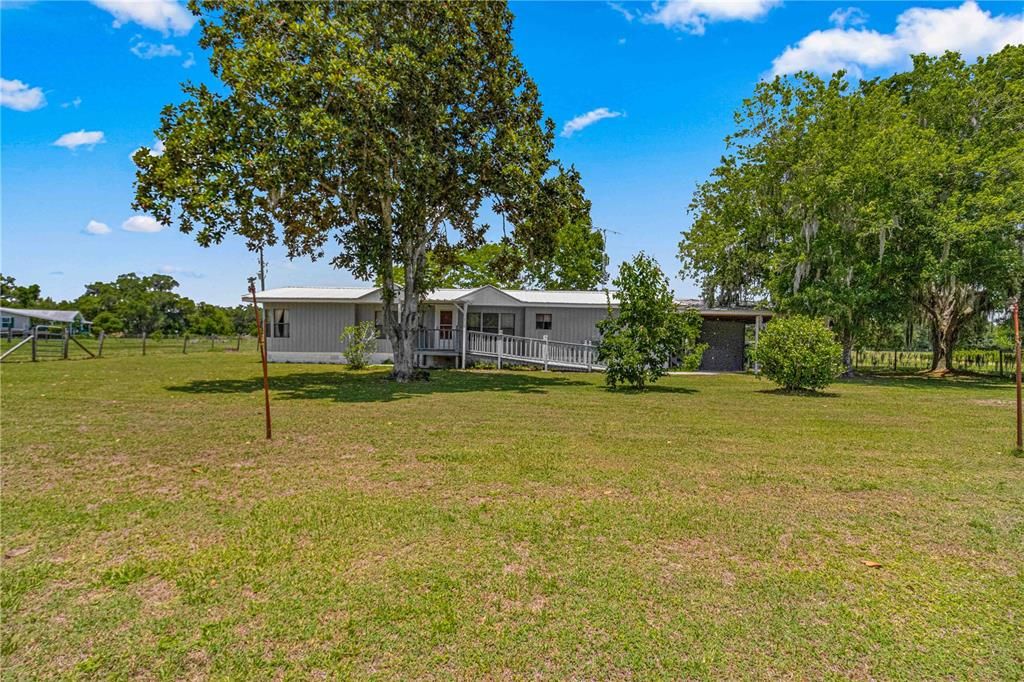 For Sale: $575,000 (3 beds, 2 baths, 1750 Square Feet)