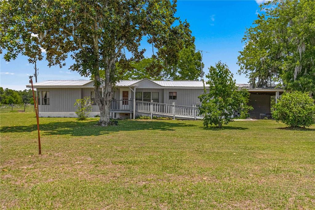 For Sale: $575,000 (3 beds, 2 baths, 1750 Square Feet)