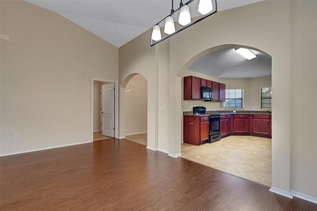 Active With Contract: $310,000 (4 beds, 2 baths, 1920 Square Feet)