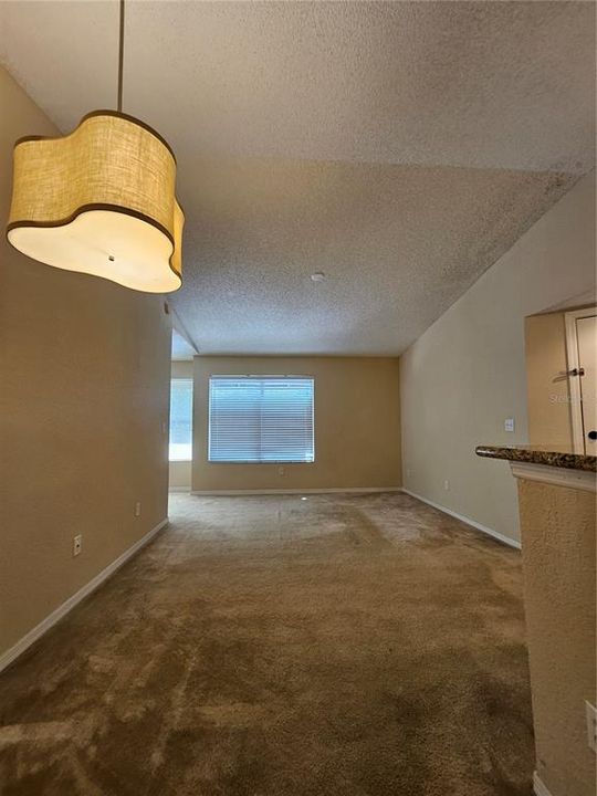 Recently Rented: $1,295 (1 beds, 1 baths, 597 Square Feet)