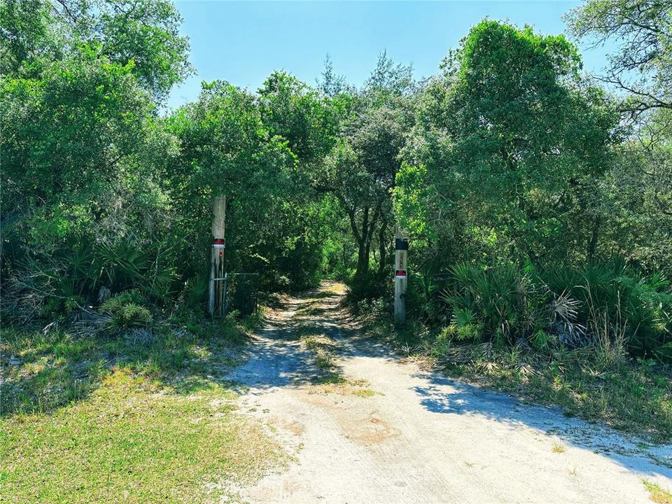 En Venta: $340,000 (13.89 acres)