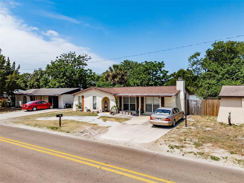 For Sale: $259,800 (3 beds, 2 baths, 1490 Square Feet)