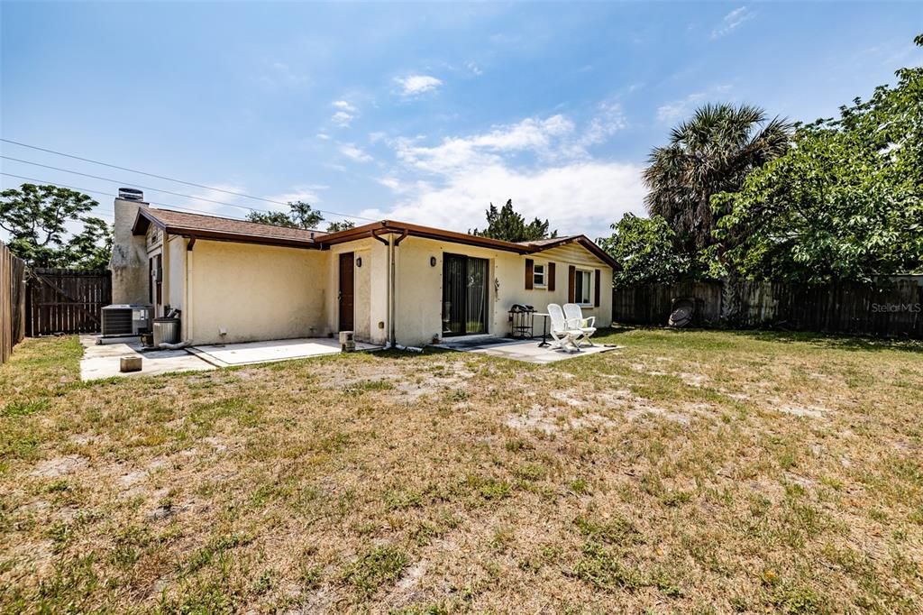 For Sale: $259,800 (3 beds, 2 baths, 1490 Square Feet)