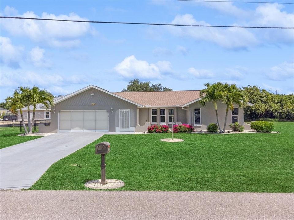 For Sale: $499,000 (3 beds, 2 baths, 2170 Square Feet)