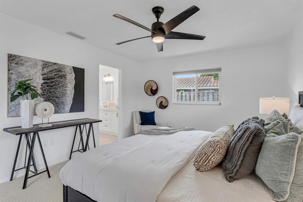 Active With Contract: $649,900 (3 beds, 2 baths, 1794 Square Feet)