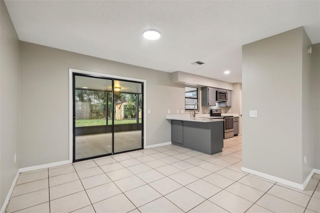 Active With Contract: $299,900 (3 beds, 2 baths, 1176 Square Feet)