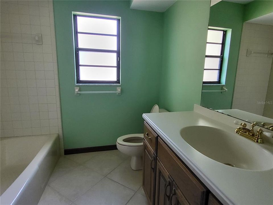 2nd Bathroom