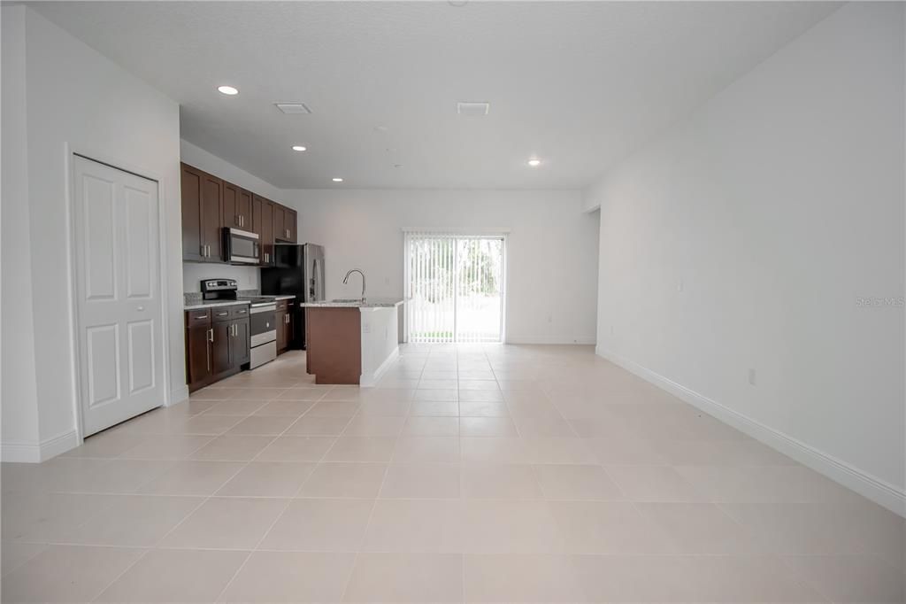 Active With Contract: $285,900 (4 beds, 2 baths, 1580 Square Feet)