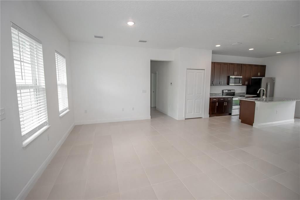 Active With Contract: $285,900 (4 beds, 2 baths, 1580 Square Feet)