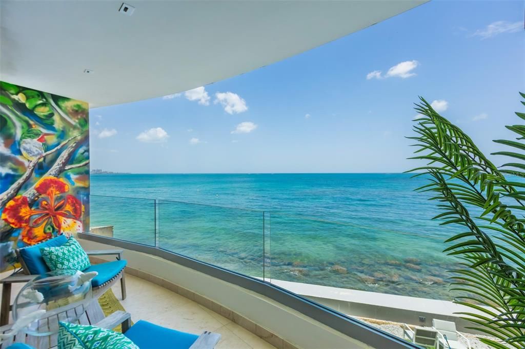 Recently Sold: $2,700,000 (3 beds, 3 baths, 3131 Square Feet)