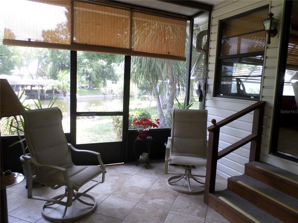 SCREENED PORCH TILE FLOORING