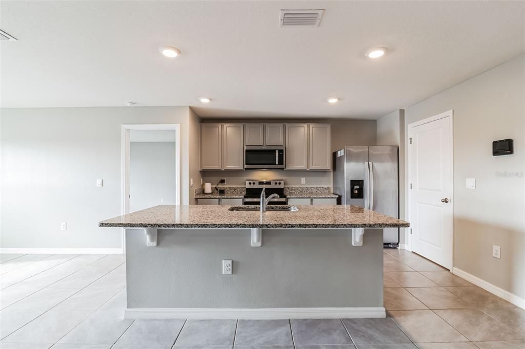 Active With Contract: $299,000 (3 beds, 2 baths, 1670 Square Feet)