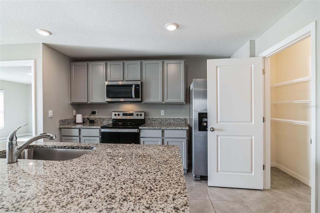 Active With Contract: $299,000 (3 beds, 2 baths, 1670 Square Feet)