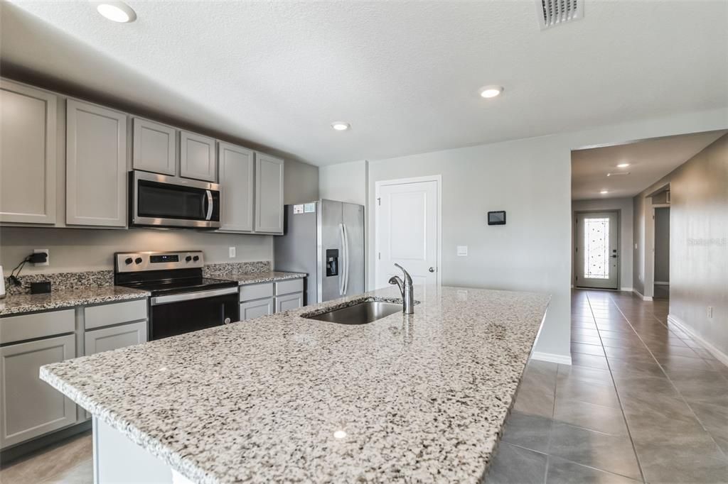 Active With Contract: $299,000 (3 beds, 2 baths, 1670 Square Feet)