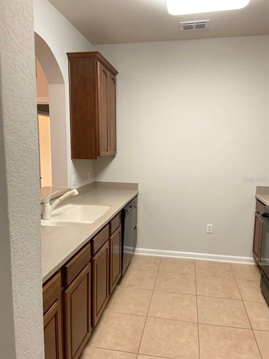 For Rent: $2,400 (3 beds, 2 baths, 1247 Square Feet)