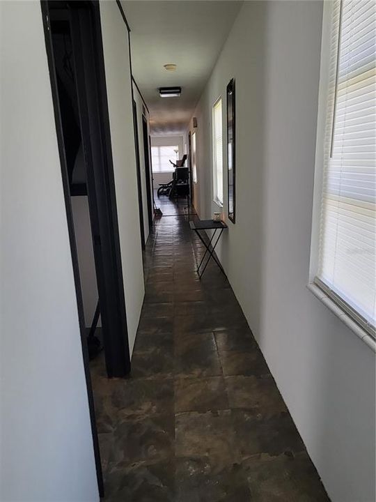 For Sale: $229,900 (3 beds, 1 baths, 1056 Square Feet)