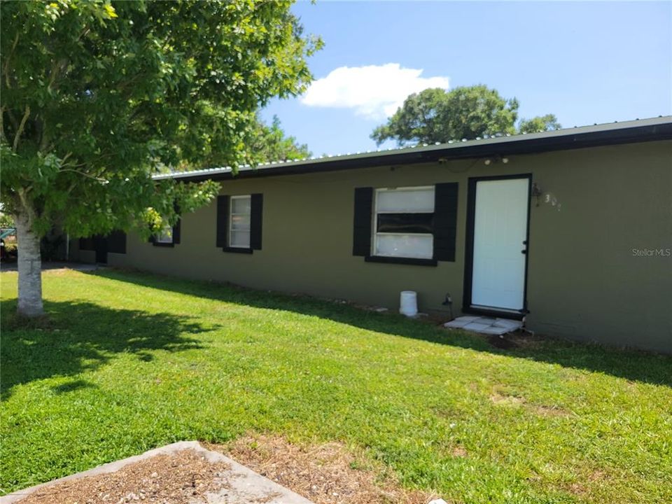 For Sale: $229,900 (3 beds, 1 baths, 1056 Square Feet)