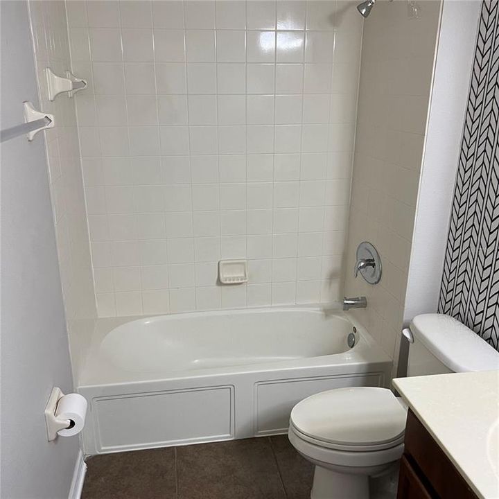 For Rent: $2,150 (3 beds, 2 baths, 1642 Square Feet)