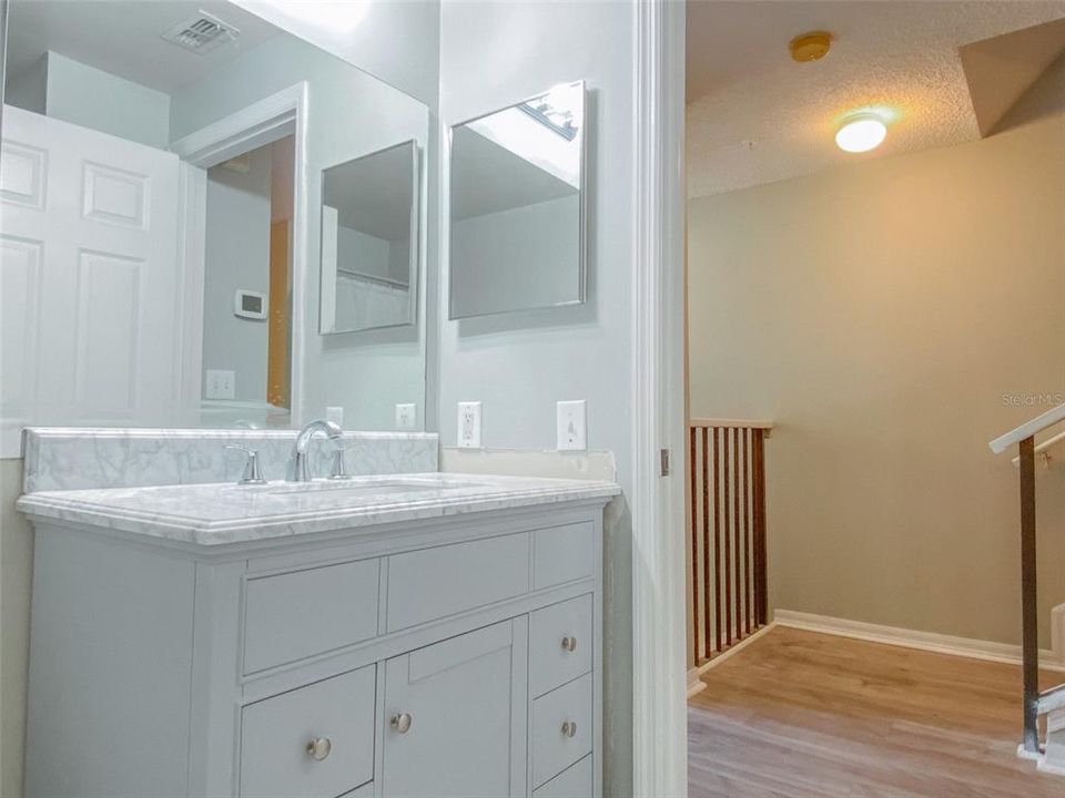 Недавно арендовано: $2,000 (2 спален, 2 ванн, 1298 Квадратных фут)