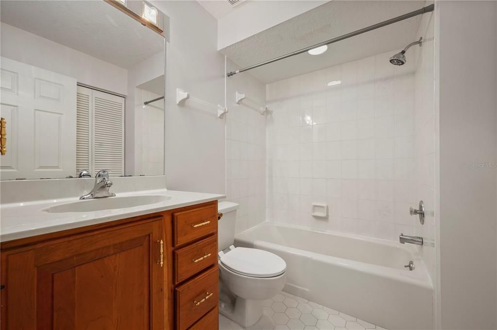 待售: $359,900 (3 贝兹, 2 浴室, 1483 平方英尺)