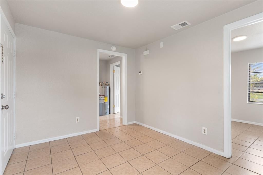 For Sale: $224,900 (3 beds, 2 baths, 898 Square Feet)