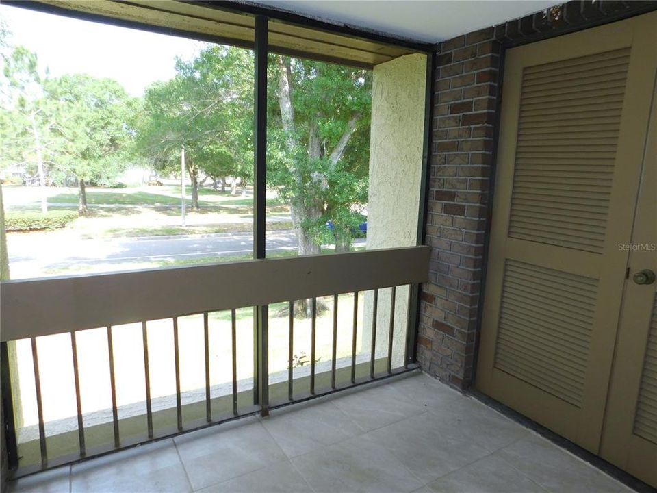 Active With Contract: $1,575 (1 beds, 1 baths, 780 Square Feet)