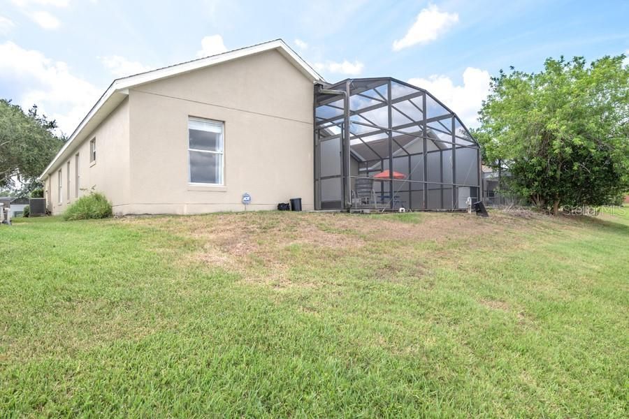 For Sale: $420,000 (4 beds, 2 baths, 1957 Square Feet)