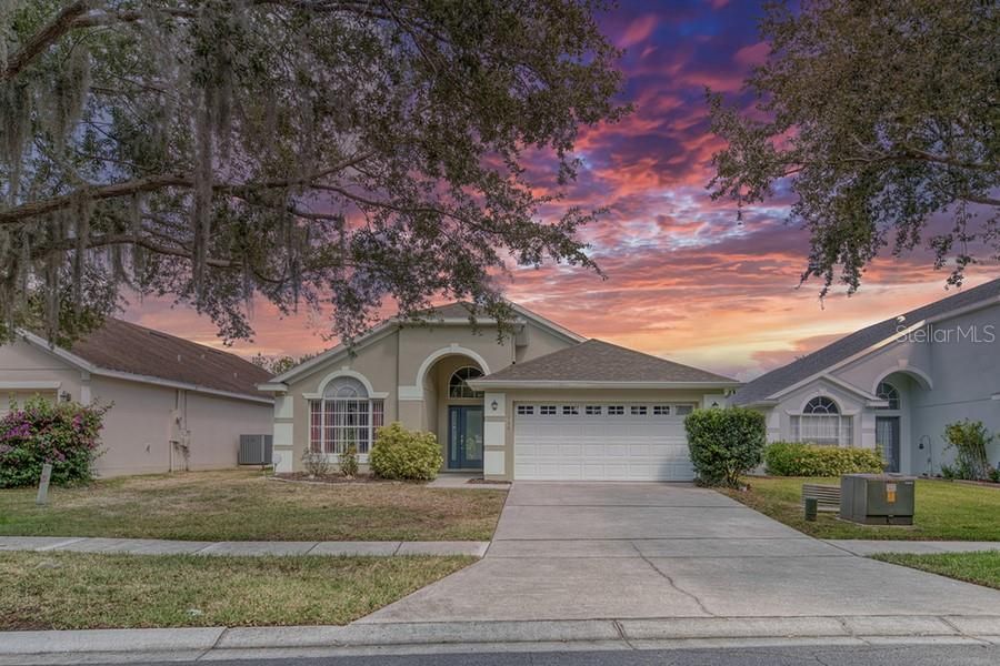 For Sale: $420,000 (4 beds, 2 baths, 1957 Square Feet)