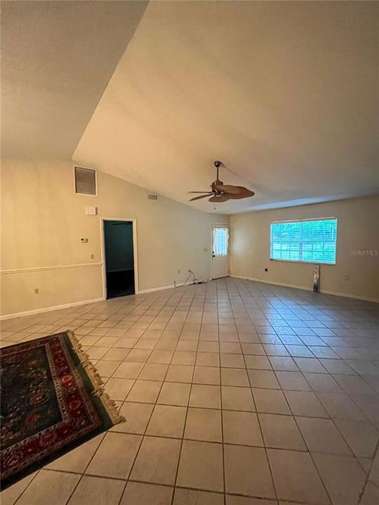 Active With Contract: $309,900 (3 beds, 2 baths, 1800 Square Feet)