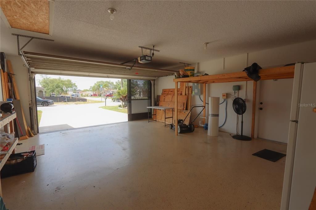 For Sale: $309,000 (2 beds, 2 baths, 1278 Square Feet)
