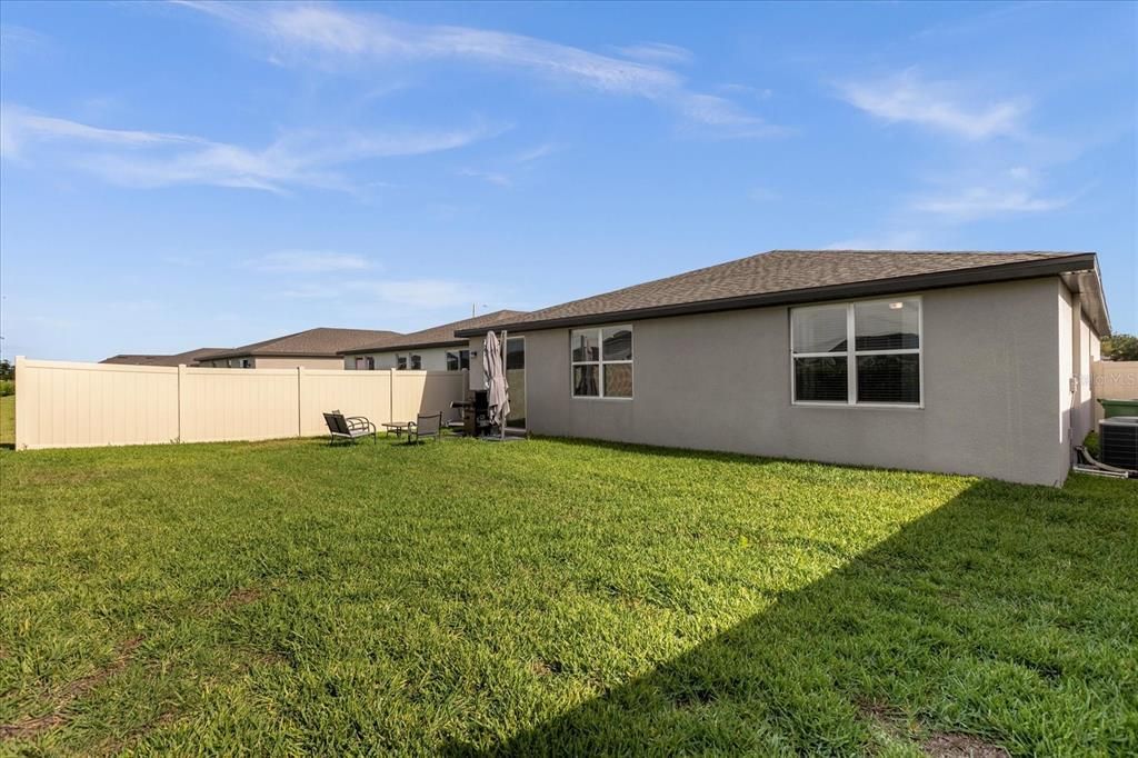 Active With Contract: $2,300 (4 beds, 3 baths, 1988 Square Feet)