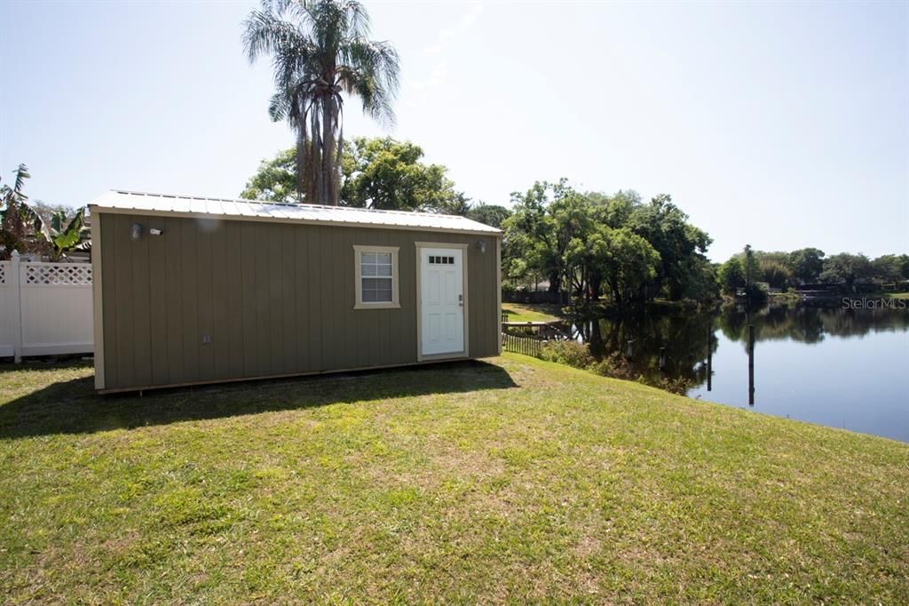 Active With Contract: $435,000 (2 beds, 1 baths, 1090 Square Feet)