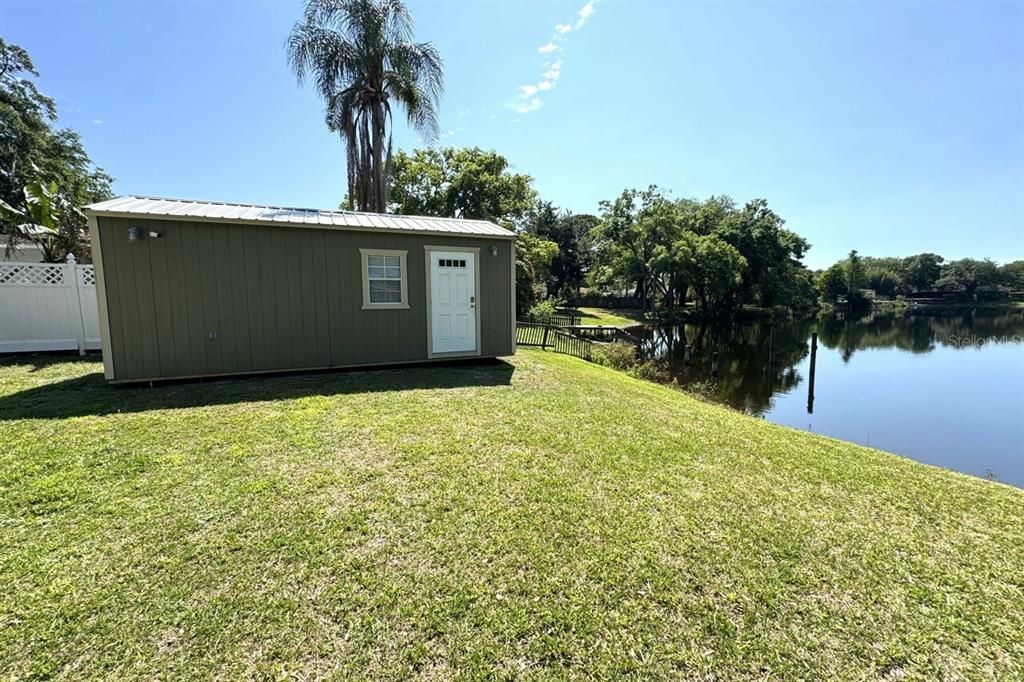 Active With Contract: $435,000 (2 beds, 1 baths, 1090 Square Feet)