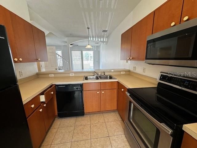 For Rent: $1,875 (3 beds, 2 baths, 1468 Square Feet)