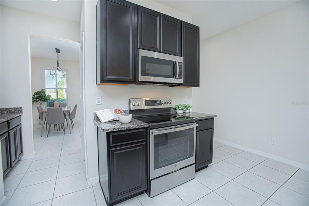 Active With Contract: $345,000 (3 beds, 2 baths, 1542 Square Feet)