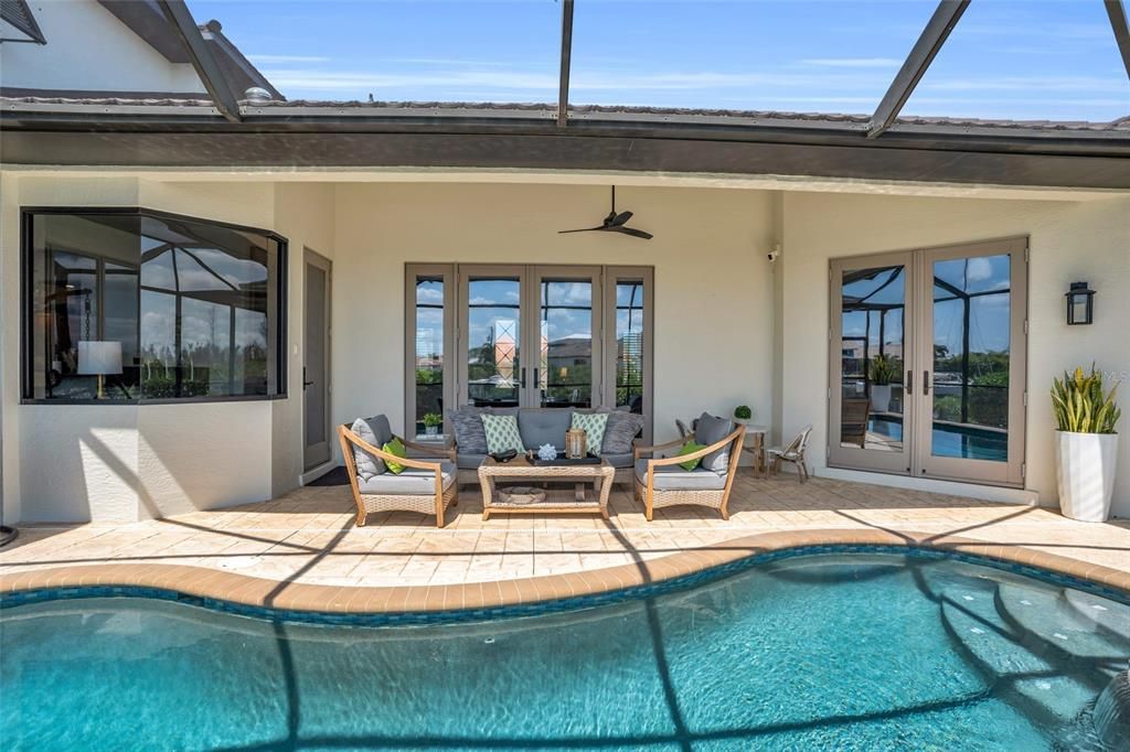 For Sale: $1,395,000 (4 beds, 2 baths, 2680 Square Feet)