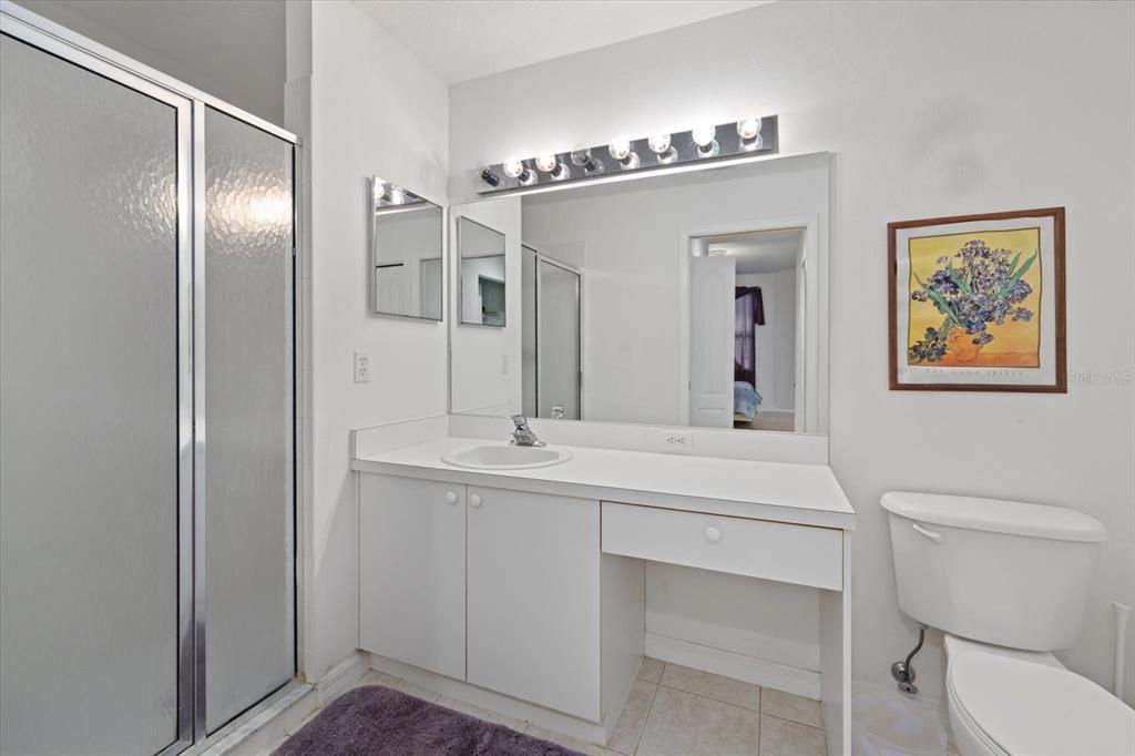 For Sale: $274,999 (2 beds, 2 baths, 1324 Square Feet)