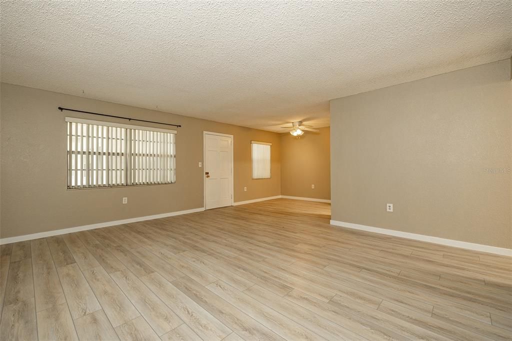 For Rent: $1,600 (2 beds, 1 baths, 1000 Square Feet)