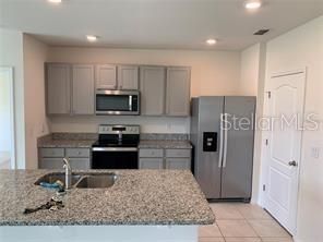 For Rent: $2,200 (3 beds, 2 baths, 1690 Square Feet)