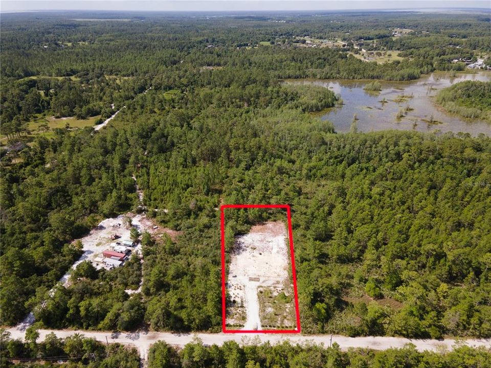 На продажу: $68,000 (0.57 acres)