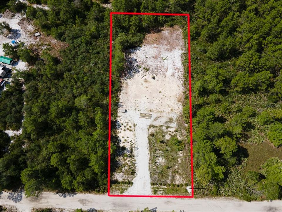 En Venta: $68,000 (0.57 acres)