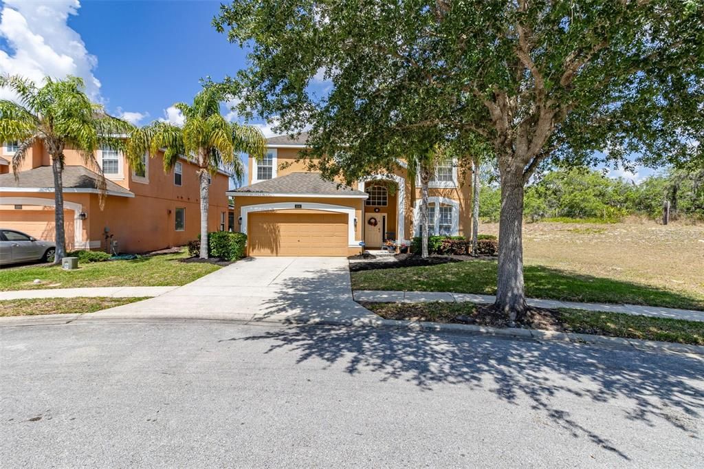 Active With Contract: $530,000 (5 beds, 4 baths, 2820 Square Feet)