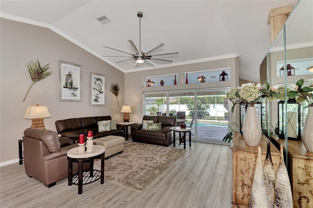 Active With Contract: $475,000 (3 beds, 2 baths, 2001 Square Feet)