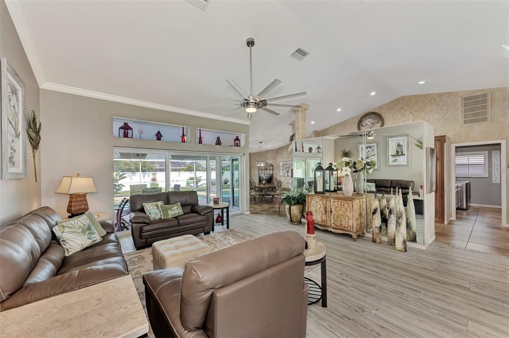 Active With Contract: $475,000 (3 beds, 2 baths, 2001 Square Feet)