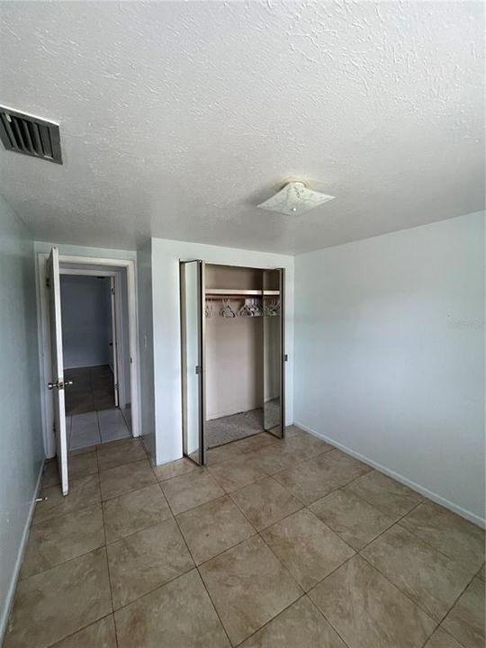 Active With Contract: $225,000 (4 beds, 2 baths, 957 Square Feet)