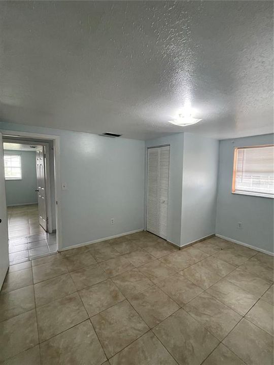 Active With Contract: $225,000 (4 beds, 2 baths, 957 Square Feet)