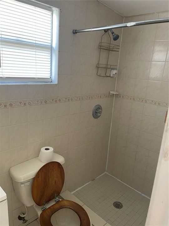 2ND BATHROOM