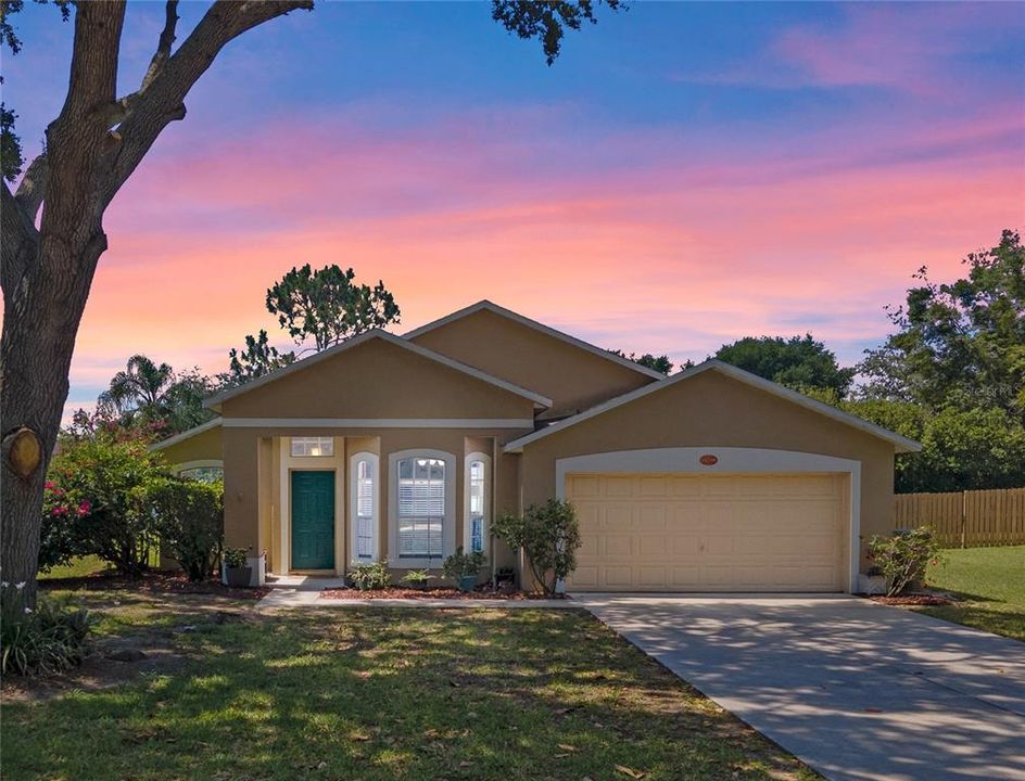 Active With Contract: $2,400 (3 beds, 2 baths, 1778 Square Feet)