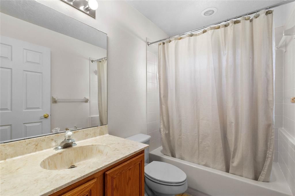 Active With Contract: $2,400 (3 beds, 2 baths, 1778 Square Feet)